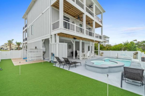 Spacious 5-Bedroom Retreat with Private Pool and Spa in Ocean Isle Beach